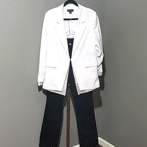 halogen(r) Peekaboo Rhinestone Trim Blazer in white